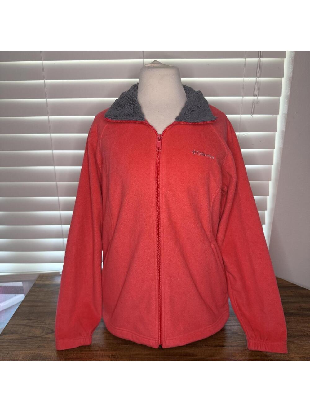 Columbia Coral and Gray Fleece Jacket Size M